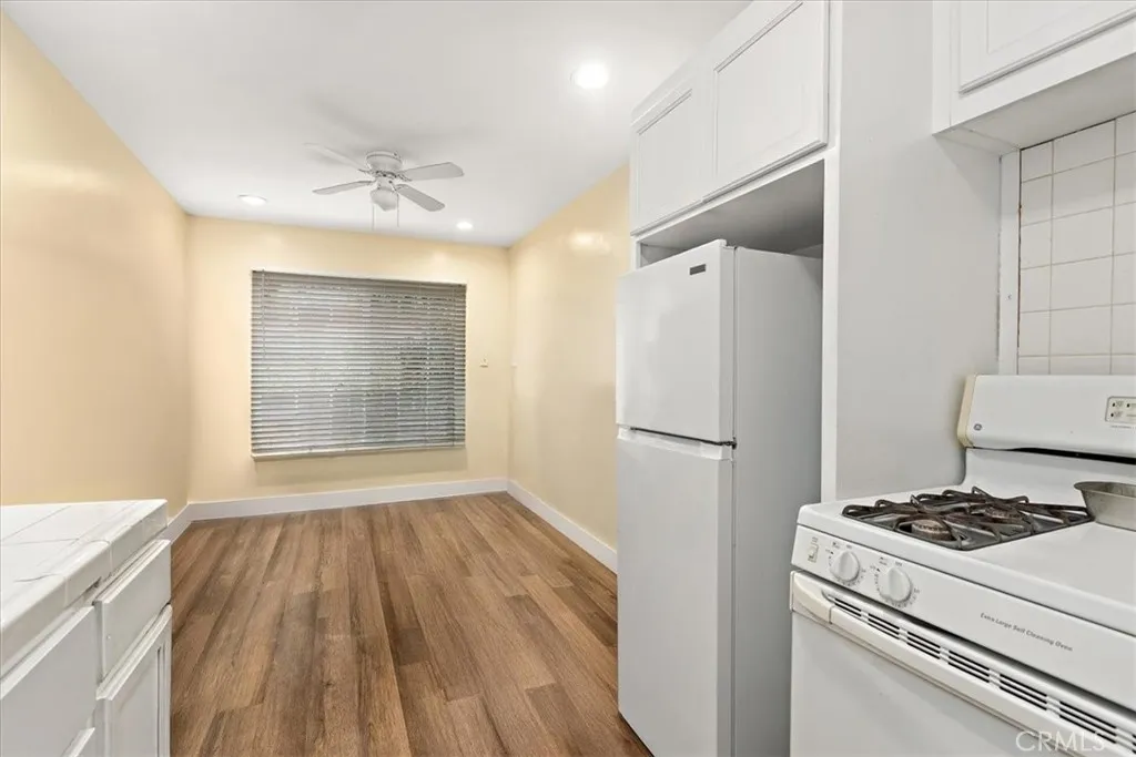 11612 Cimarron Ave, Hawthorne, California 90250 home-pic-34